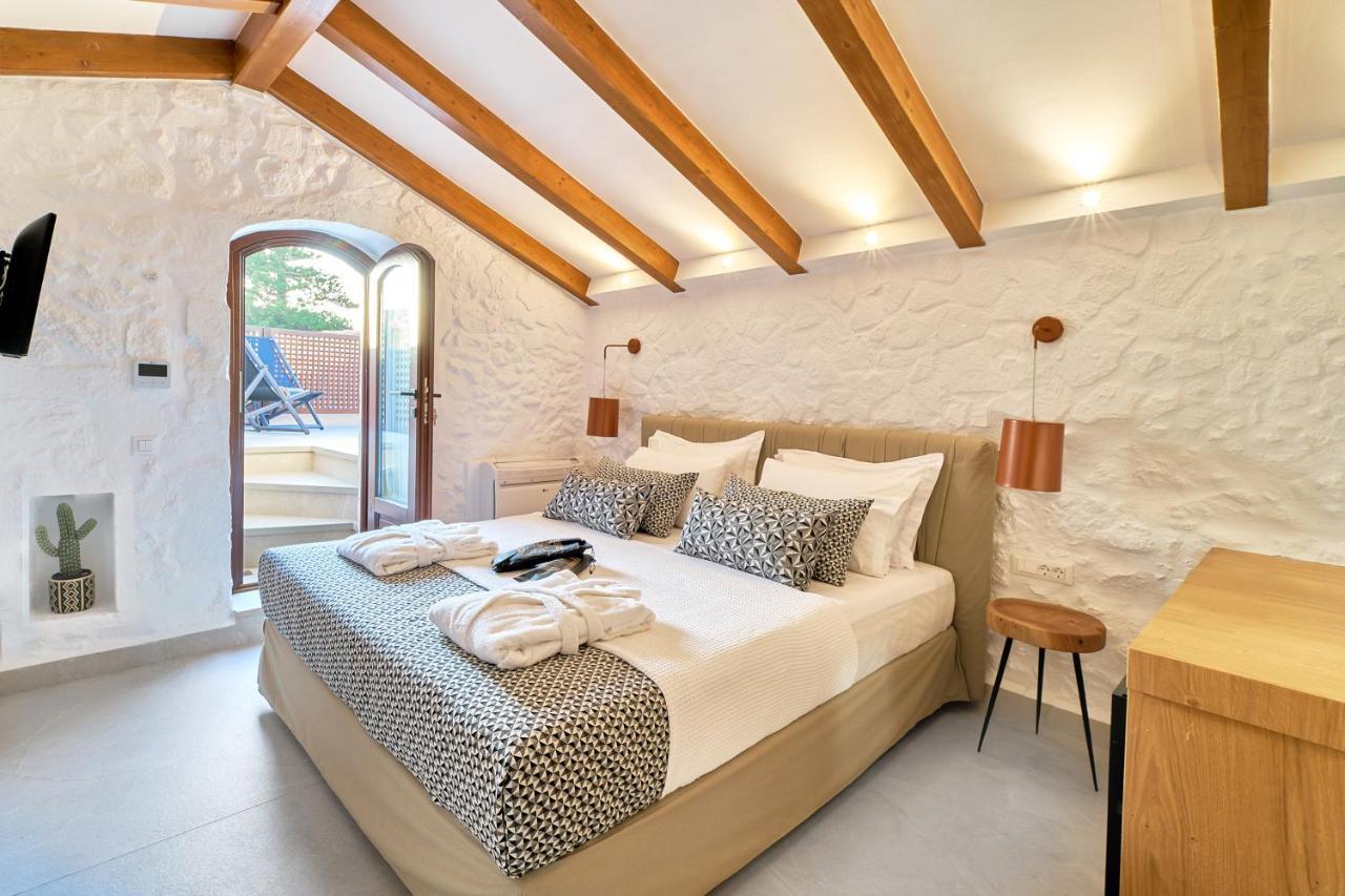 Vista Del Porto Luxury Suites Rethymno Esterno foto